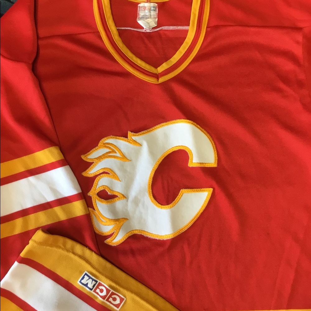 Vintage Calgary Flames Hockey Jersey